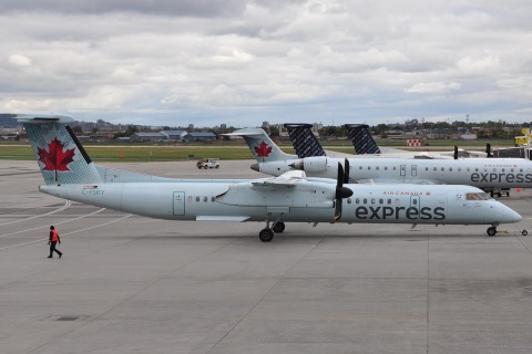 C-FSRY - DHC-8-402Q - Air Canada Express - YUL - 22-09-2014
