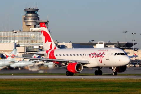 C-FYIY - A319-113 - Air Canada Rouge - YUL - 19-09-2014