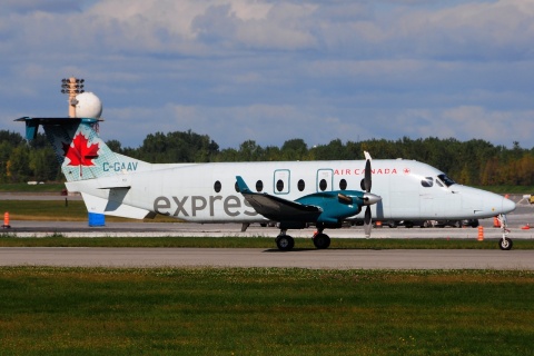 C-GAAV - Beech 1900D - Air Canada Regional - YUL - 18-09-2014