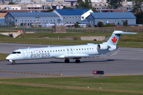 C-GLJZ - CRJ-705 - Air Canada Express - YUL - 19-09-2014