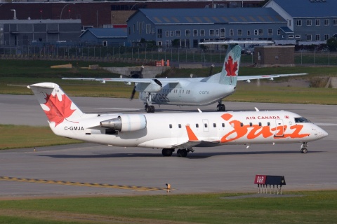 C-GMJA - CRJ-200ER - Air Canada Jazz - YUL - 18-09-2014