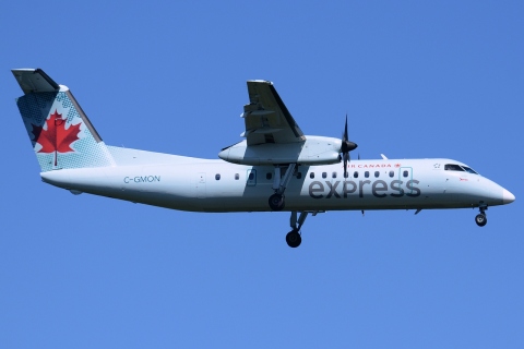 C-GMON - DHC-8-301 - Air Canada Express - SEA - 24-06-2014