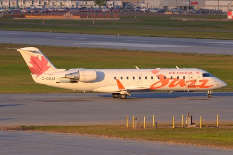 C-GUJA - CRJ-200ER - Air Canada Jazz - YUL - 18-09-2014