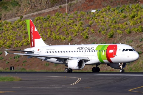 CS-TNV - A320-214(WL) - TAP _ Air Portugal - FNC - 30-09-2014c
