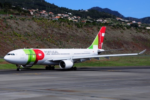 CS-TOG - A330-223 - TAP _ Air Portugal - FNC - 29-09-2014g