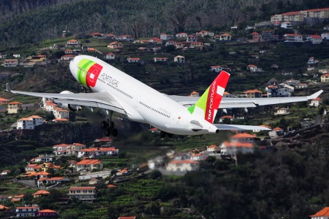 CS-TOQ - A330-203 - TAP _ Air Portugal - FNC - 28-09-2014d
