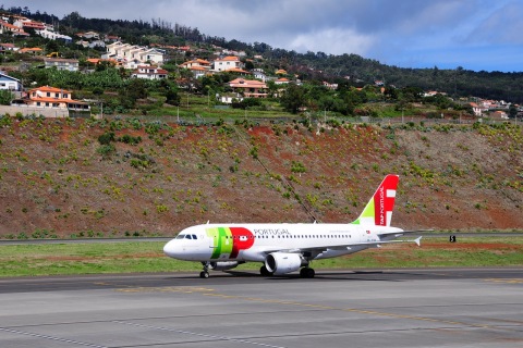 CS-TTD - A319-111 - TAP _ Air Portugal - FNC - 28-09-2014