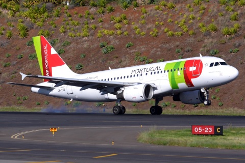 CS-TTE - A319-111 - TAP _ Air Portugal - FNC - 29-09-2014