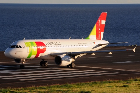 CS-TTS - A319-112 - TAP _ Air Portugal - FNC - 30-09-2014e
