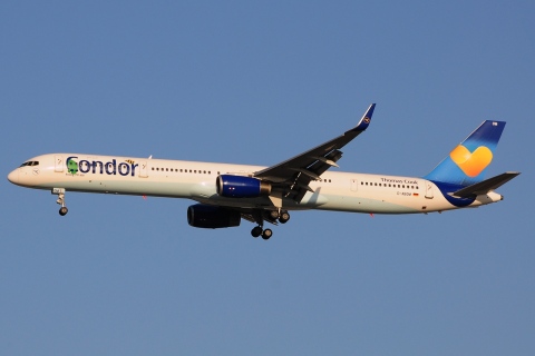 D-ABOM - 757-330(WL) - Condor - AYT - 22-08-2014