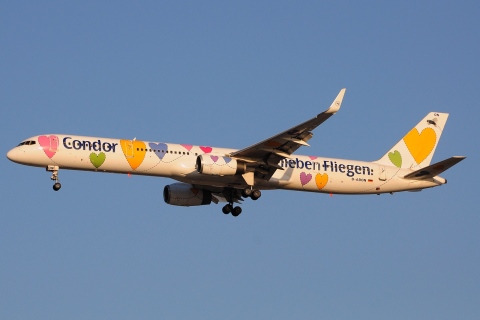 D-ABON - 757-330(WL) - Condor - AYT - 22-08-2014
