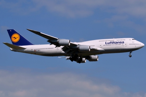 D-ABYL - 747-830 - Lufthansa - FRA - 04-05-2014
