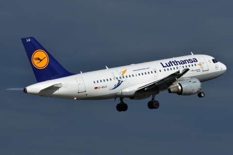 D-AILU - A319-114 - Lufthansa - FRA - 03-05-2014
