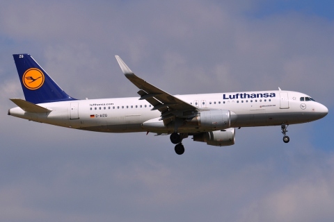 D-AIZQ - A320-214(WL) - Lufthansa - FRA - 04-05-2014