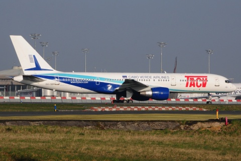 D4-CBP - 757-2Q8 - TACV Cabo Verde Airlines - CDG - 16-03-2014