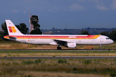 EC-ITN - A321-211 - Iberia - FCO - 17-06-2014