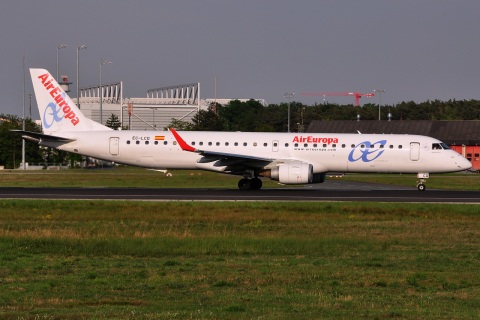 EC-LCQ - ERJ-195LR (ERJ-190-200 LR) - Air Europa - FRA - 04-05-2014b