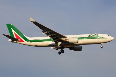 EI-EJM - A330-202 - Alitalia - FCO - 19-06-2014