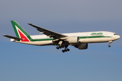 EI-ISO - 777-243(ER) - Alitalia - FCO - 19-06-2014