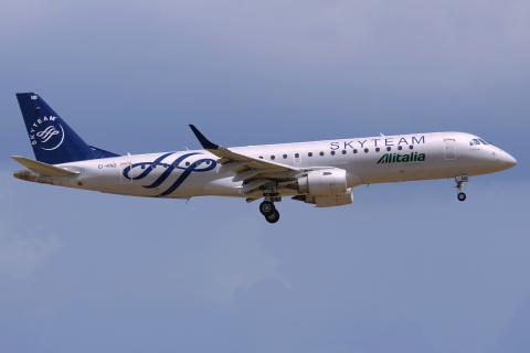 EI-RND - ERJ-190STD (ERJ-190-100) - Alitalia - FCO - 19-06-2014
