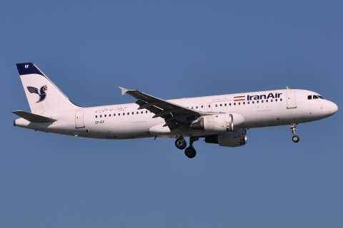 EP-IEF - A320-211 - Iran Air - IST - 31-03-2014