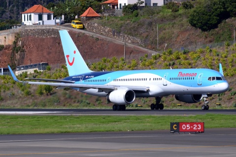 G-CPEU - 757-236(WL) - Thomson Airways - FNC - 29-09-2014b