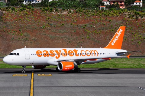 G-EZWA - A320-214 - easyJet - FNC - 29-09-2014b