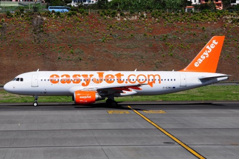 G-EZWA - A320-214 - easyJet - FNC - 29-09-2014c