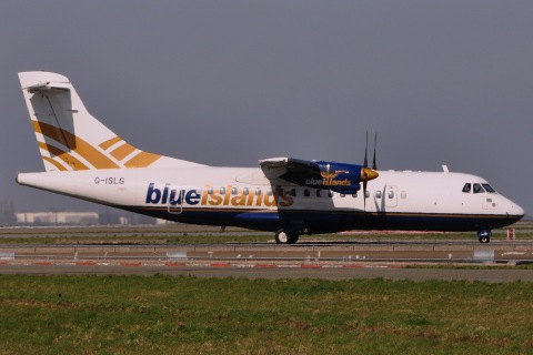G-ISLG - ATR 42-300 - Blue Islands - CDG - 16-03-2014