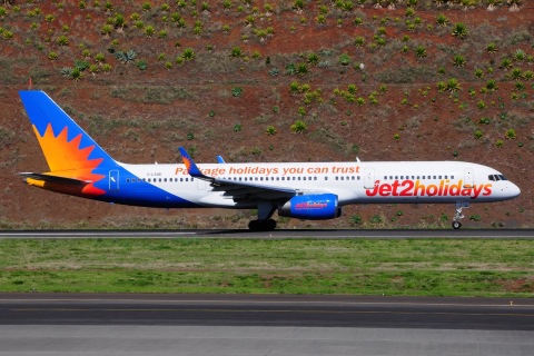 G-LSAE - 757-27B(WL) - Jet2 - FNC - 29-09-2014b