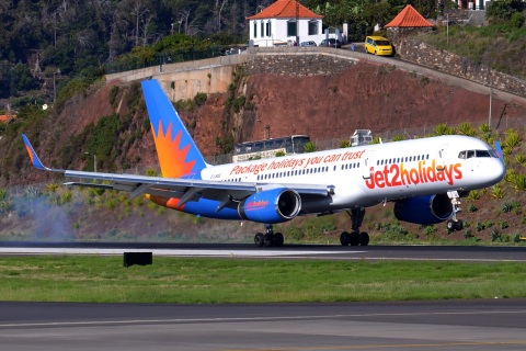 G-LSAE - 757-27B(WL) - Jet2 - FNC - 29-09-2014c