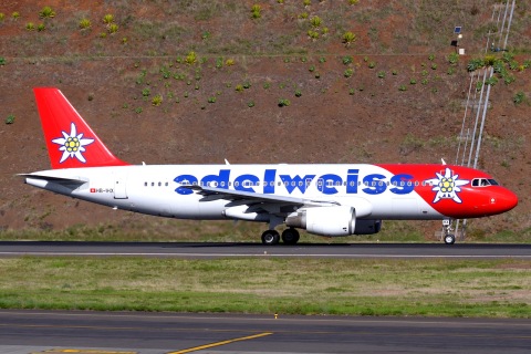 HB-IHX - A320-214 - Edelweiss Air - FNC - 30-09-2014b