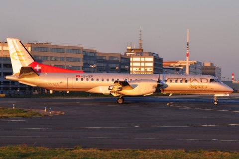 HB-IZP - Saab 2000 - Etihad Regional - CDG - 16-03-2014