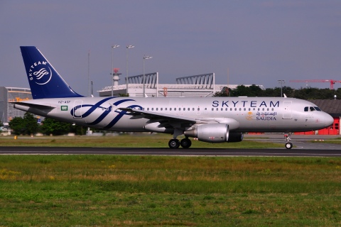 HZ-ASF - A320-214 - Saudi Arabian Airlines - FRA - 04-05-2014