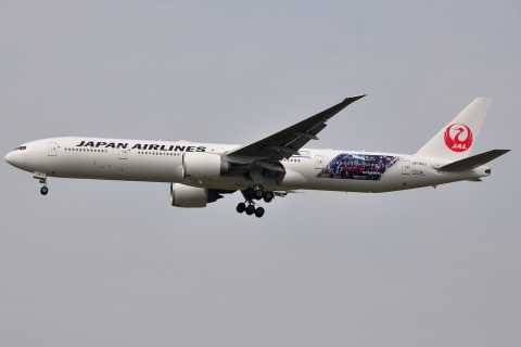 JA740J - 777-346(ER) - Japan Airlines - CDG - 12-04-2014
