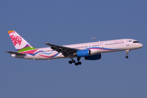 LY-FLG - 757-204 - Sunday Airlines - AYT - 22-08-2014