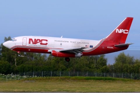N322DL - 737-232 - Northern Air Cargo - ANC - 02-07-2014b