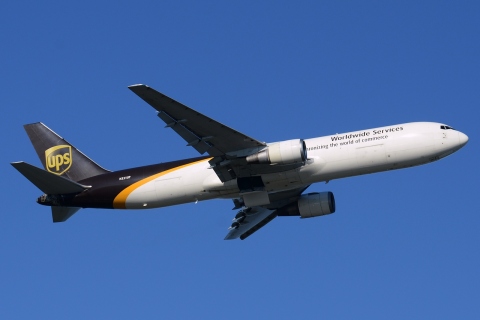N331UP - 767-34AF - United Parcel Service (UPS) - ANC - 02-07-2014