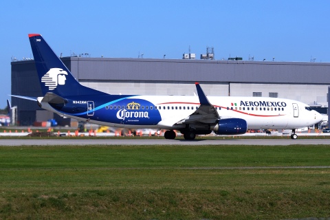 N342AM - 737-8Z9(WL) - Aeromexico - YUL - 19-09-2014