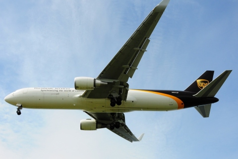 N351UP - 767-34AF(ER)(WL) - United Parcel Service (UPS) - ANC - 01-07-2014