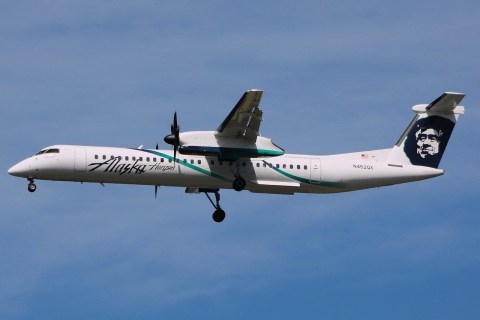 N452QX - DHC-8-402NG - Horizon Air - SEA - 25-06-2014