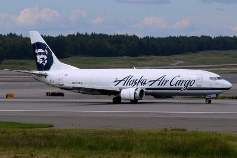 N709AS - 737-490F - Alaska Airlines - ANC - 01-07-2014b