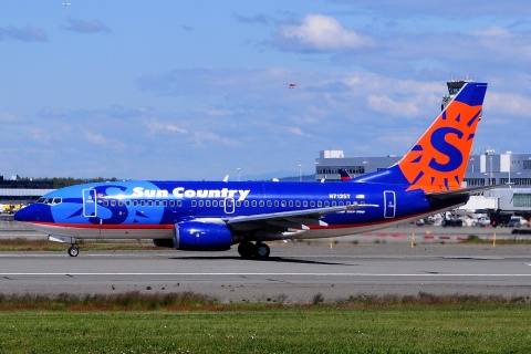 N712SY - 737-7Q8(WL) - Sun Country Airlines - ANC - 02-07-2014