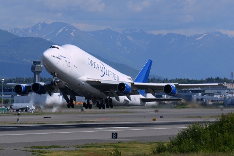 N747BC - B747-4J6(LCF) - Boeing Dream Lifter - ANC - 02-07-2014b