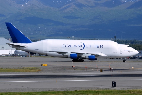 N747BC - B747-4J6(LCF) - Boeing Dream Lifter - ANC - 02-07-2014d