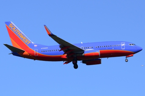 N799SW - 737-7Q8(WL) - Southwest Airlines - SEA - 24-06-2014