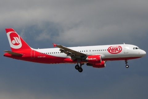 OE-LEX - A320-214 - Niki - FCO - 17-06-2014
