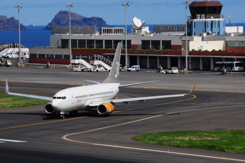 OY-JTY - 737-7Q8(WL) - JetTime - FNC - 29-09-2014