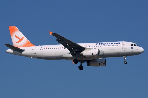 TC-FBJ - A320-232 - Freebird Airlines - AYT - 26-08-2014b