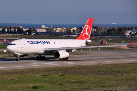 TC-JDP - A330-243F - Turkish Airlines - IST - 30-03-2014
